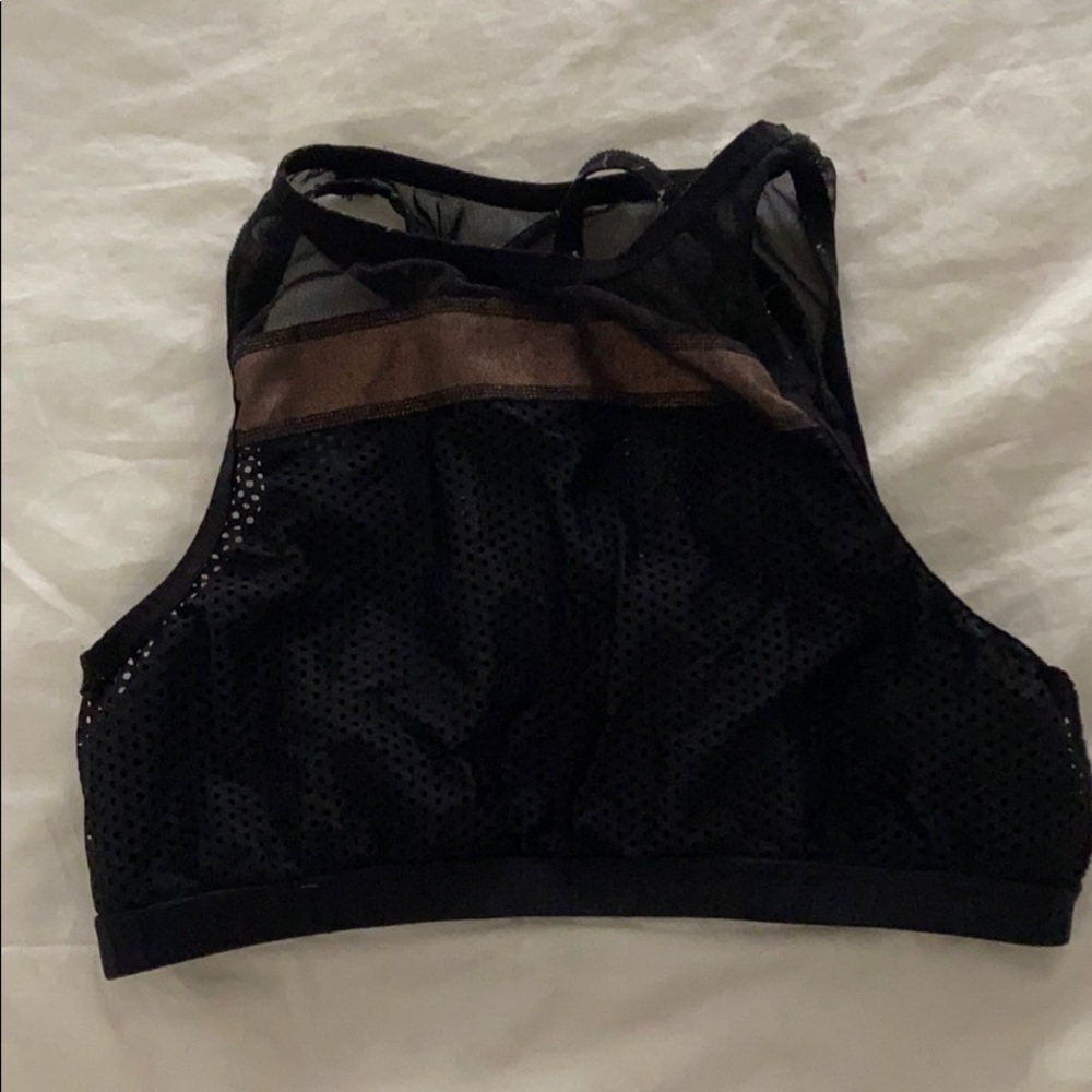Beyond Yoga sports bra black mesh